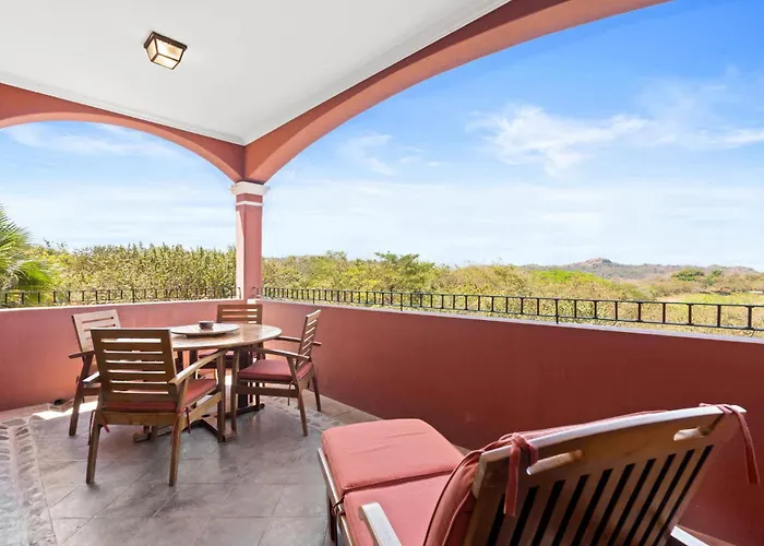 Сasa de vacaciones Recently Renovated Luxury With Resort-style Club Access And Ocean Views