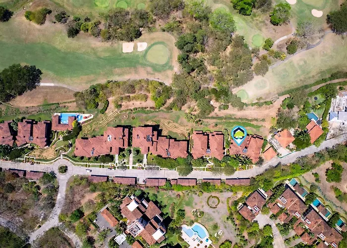 Recently Renovated Luxury With Resort-style Club Access And Ocean Views Сasa de vacaciones *